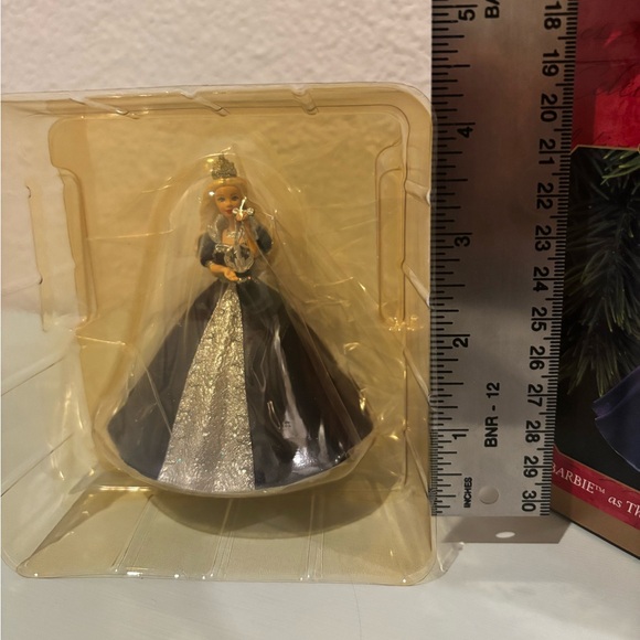 SOLDHallmark Holiday Barbie keepsake ornament, Barbie as The Millennium Princess - Picture 8 of 13